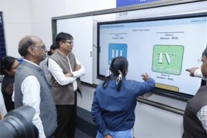 तनाव मुक्त होकर स्वस्थ मन से पढ़ाई करें – वित्तमंत्री ओ.पी.चौधरी