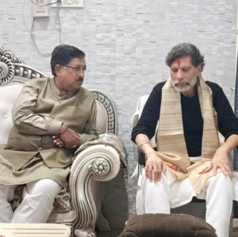 भाजपा वरिष्ठ नेता श्रीकांत सोमवार ने प्रदेश अध्यक्ष किरण सिंह देव से की मुलाकात